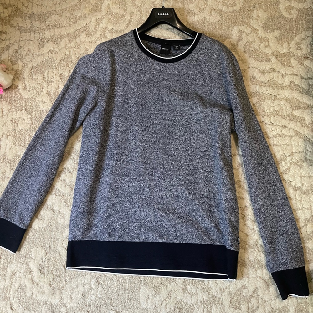 Hugo Boss Gray and Black Crewneck Sweater with Ribbed Accents